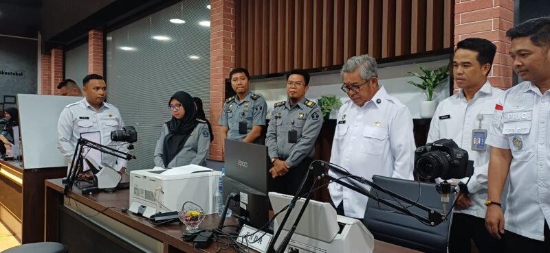 Untuk layanan pembuatan paspor di Kantor Imigrasi di Pollux Mall Habibie. Foto: ist