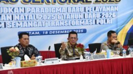 Gubernur Ansar Tekankan Penguatan Pengamanan dan Layanan Nataru
Gubernur Kepri, Ansar Ahmad memimpin Rakor Lintas Sektoral Operasi Lilin Seligi 2025 digelar di Mapolda Kepri, Rabu (18/12/2025). Foto: Diskomimfo Kepri