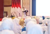 Ketua BKMT Kepri Gelar Dewi Kumalasari Ansar dalam Seminar Keluarga Sakinah, Soroti Tantangan Era Globalisasi di Aula Wan Seri Beni, Dompak, Tanjungpinang, Jumat (19/12/2025). Foto: Diskominfo Kepri