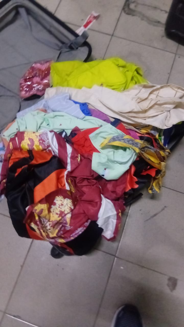Bea Cukai Batam kembali menggagalkan upaya pemasukan pakaian bekas ilegal melalui pelabuhan internasional di Batam.(BEA CUKAI)