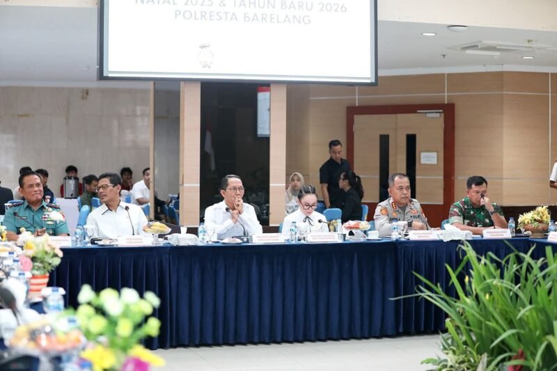 Rapat Forum Koordinasi Pimpinan Daerah (Forkopimda) di Aula Engku Hamidah, Lantai 4 Kantor Wali Kota Batam, Rabu (3/12). (DISKOMINFO BATAM)