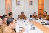 rapat koordinasi lanjutan untuk mematangkan persiapan peringatan HJB ke-196 di Kantor Wali Kota Batam, Senin (8/12/2025).Foto: Diskominfo Batam