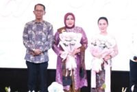Peringati Hari Ibu ke-97 Tahun 2025 dengan penuh khidmat di Grand Galaxy Ballroom, Planet Holiday Hotel, Selasa (16/12/2025). Foto: Humas Diskominfo Batam
