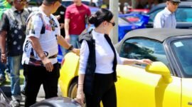 Wali Kota Batam Amsakar Achmad bersama Wakil Wali Kota Batam Li Claudia Chandra menghadiri Batam Meetup Week 2025 yang berlangsung di K Square, Batamkota, Sabtu (20/12/2025). Foto: Humas Diskominfo Batam