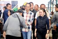 Wali Kota Batam Amsakar Achmad dan Wakil Walikota Batam Li Claudia Chandra. Foto: Humas Diskominfo Batam