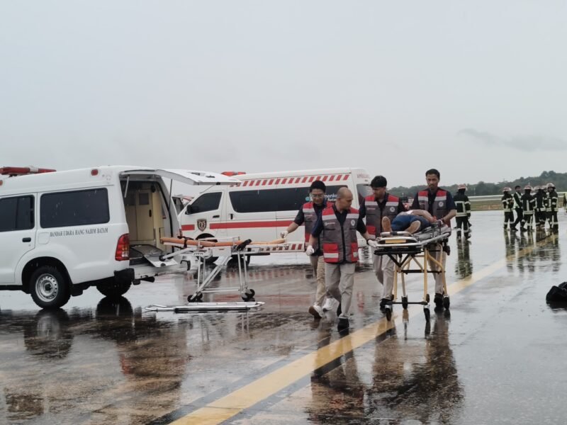 Foto: Latihan Penanggulangan Keadaan Darurat (PKD) Skala Penuh, di Bandara Udara Internasional Hang Nadim, Kota Batam, Selasa (2/12/2025). (ist)