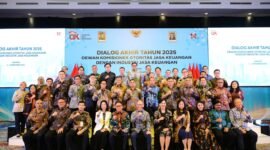 Ketua Dewan Komisioner OJK Mahendra Siregar dalam acara Dialog OJK dengan Industri Jasa Keuangan di Jakarta, Kamis (4/12). (Ist)