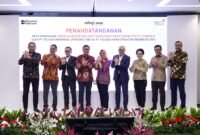 Penandatanganan oleh Direktur Utama Telkom Dian Siswarini dan Direktur Utama InfraNexia I Ketut Budi Utama disaksikan oleh Managing Director Business-2 Danantara Setyanto Hantoro dan Komisaris Telkom Rizal Mallarangeng di Jakarta, Kamis (18/12). Foto: TelkomGroup