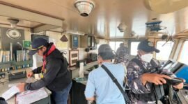 KM Polo, kapal tanpa awak yang ditemukan terdampar di perairan Pulau Pekajang (Cibia), Kabupaten Lingga, Kepulauan Riau, Sabtu (27/12/2025). Foto: Istimewa