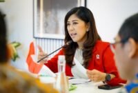 Menteri Komunikasi dan Digital Meutya Hafid pada Jumat (20/12/2025) menegaskan pemulihan konektivitas diarahkan untuk menjamin kebutuhan dasar masyarakat, terutama di wilayah yang masih mengalami keterbatasan akses komunikasi. Foto: Humas Kemkomdigi