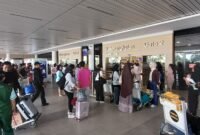 Suasana di area keberangkatan Bandara Internasional Hang Nadim Batam, senin (5/1/2026). Metroposid
