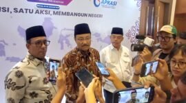 Mensos RI Saifullah Yusuf saat menghadiri Rapat Kerja Nasional XVII APKAidi di Aston Hotel Batam, Selasa (20/1/2026). Foto: Istimewa
