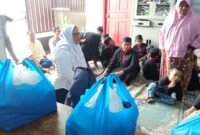 Jurnalis Batam saat berkunjung di Panti Asuhan At-Taqwa, Perumahan Taman Seruni, Batam Kota, Jumat (2/1/2026). Foto: Istimewa