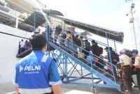 Penumpang yang berlayar  menggunakan kapal Pelni sepanjang tahun 2025. di Pelabuhan Bintang 99 Batu Ampar, Batam. Foto: Istimewa