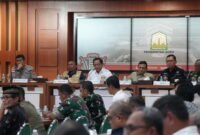 Mendagri, Tito Karnavian saat menggelar rapat, Sabtu (10/1/2026). Istimewa