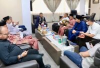 Sekretaris Daerah (Sekda) Kota Batam, Firmansyah, memimpin rapat koordinasi di Kantor Wali Kota Batam, Jumat (2/1/2026). Foto: Humas Diskominfo Batam