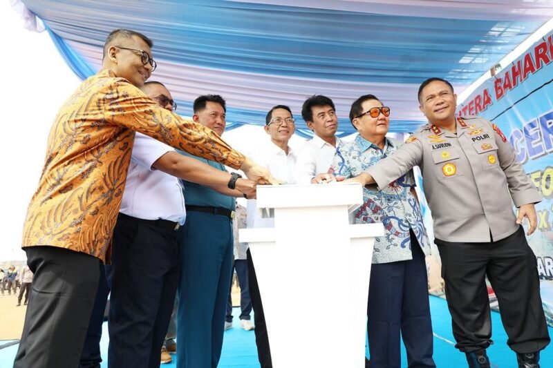 FLF Permata Borneo 1 resmi meluncur di Telaga Punggur, Batam, Senin (19/1/2026). Foto: Humas Diskominfo Batam