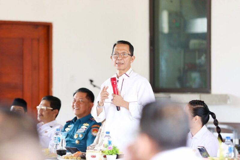 Pemerintah menyosialisasikan Program Sekolah Terintegrasi Merah Putih kepada warga Rempang, Kecamatan Galang, Selasa (27/1/2026). Foto: Humas Diskominfo Batam