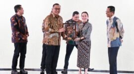 Kementerian UMKM bersama PT BRI dan BP Batam menandatangani nota kesepahaman kolaborasi perluasan akses pembiayaan dan investasi bagi pelaku UMKM. Foto: Humas Diskominfo Batam