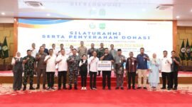 Wali Kota Batam, Amsakar Achmad, bersama Wakil Wali Kota Batam, Li Claudia Chandra, dan diterima Gubernur Sumatera Utara, Muhammad Bobby Afif Nasution, di Aula Tengku Rizal Nurdin, Rumah Dinas Gubernur Sumut, Medan, Kamis (8/1/2026). Foto: Humas Diskominfo Batam