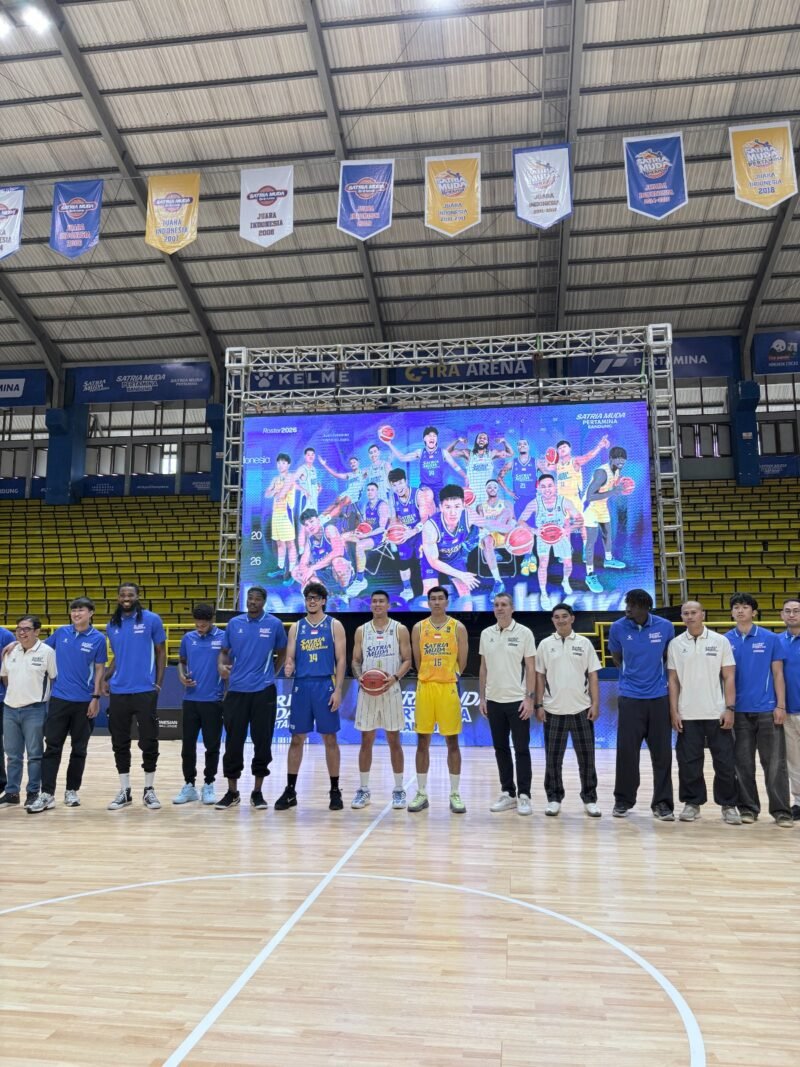 Satria Muda menampilkan desain jersey terbaru dengan logo Santika Indonesia Hotels & Resorts Foto: Istimewa