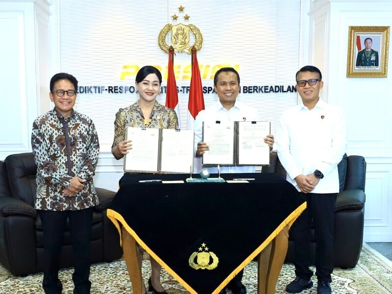 Penandatanganan dilakukan Kepala OJK Friderica Widyasari Dewi dan Kepala Bareskrim Polri Syahardiantono di Jakarta, Rabu (13/1/2026). Foto: Istimewa