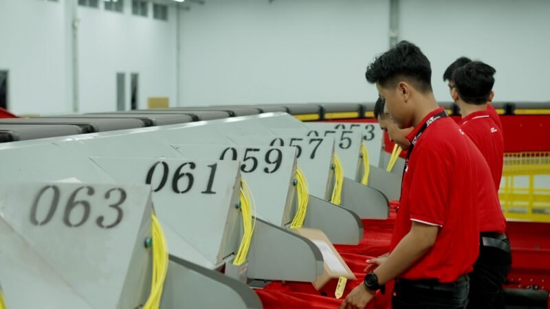 J&T Express catat total pengiriman global mencapai 30,13 miliar paket sepanjang 2025. Foto: Istimewa