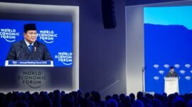 Presiden Prabowo Subianto menyampaikan pidato saat World Economic Forum (WEF) 2026 di Congress Hall, Davos, Swiss, Kamis (22/1/2026). Presiden Prabowo dalam pidatonya membahas Danantara dan peran dalam ekonomi Indonesia. ANTARA FOTO/Aria Cindyara/bay/tom.