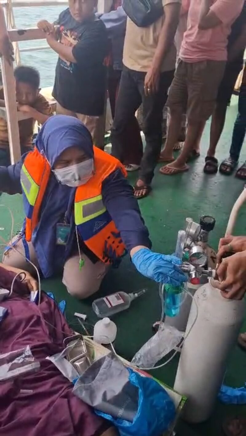 Situasi di kapal KMP Lome saat berlayar dari Pelabuhan Mengkapan, Tanjung Buton, Riau, menuju Pelabuhan Telaga Punggur, Batam, Sabtu (3/1/2025). 