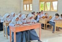 Langkah cepat Kemendikdasmen dalam memulihkan pendidikan pascabencana ini menunjukkan keseriusan pemerintah dalam melindungi hak pendidikan anak-anak, bahkan bergerak lebih cepat dibandingkan sektor lainnya. Foto: Kemendikdasmen