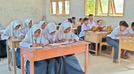 Langkah cepat Kemendikdasmen dalam memulihkan pendidikan pascabencana ini menunjukkan keseriusan pemerintah dalam melindungi hak pendidikan anak-anak, bahkan bergerak lebih cepat dibandingkan sektor lainnya. Foto: Kemendikdasmen