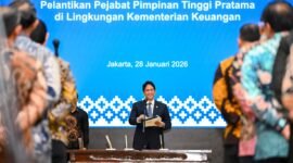 Menteri Keuangan Purbaya Yudhi Sadewa melantik 27 Pejabat Pimpinan Tinggi Pratama (Eselon II) di lingkungan Kementerian Keuangan di Jakarta, Rabu (28/1). Foto: Kemenkeu RI