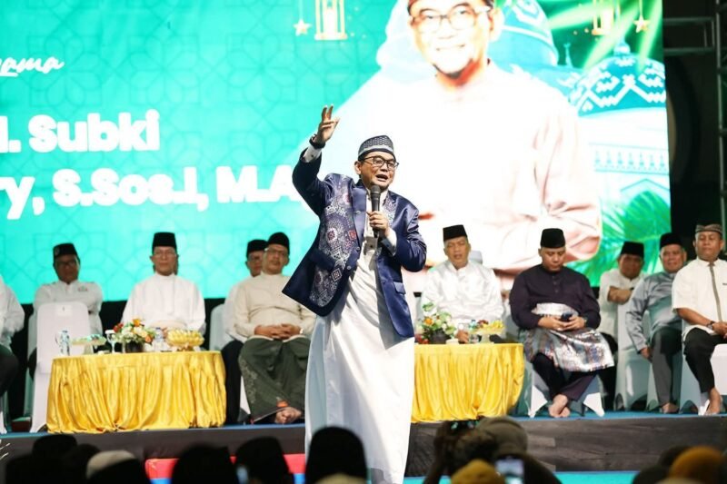 Peringatan Isra Mikraj Tingkat Kota Batam tahun ini turut diisi tausiah oleh Ustaz Subki Al-Bughury, Kamis (15/1/2026). Foto: Humas Diskominfo Batam