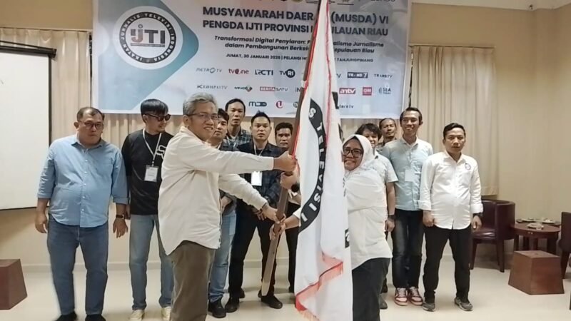 Gusti Yenosa atau Oca, kembali terpilih sebagai Ketua IJTI Kepri periode 2026–2030, dalam pemilihan demokratis di Hotel Pelangi Tanjungpinang, Jumat (30/1/2026). Foto: Istimewa