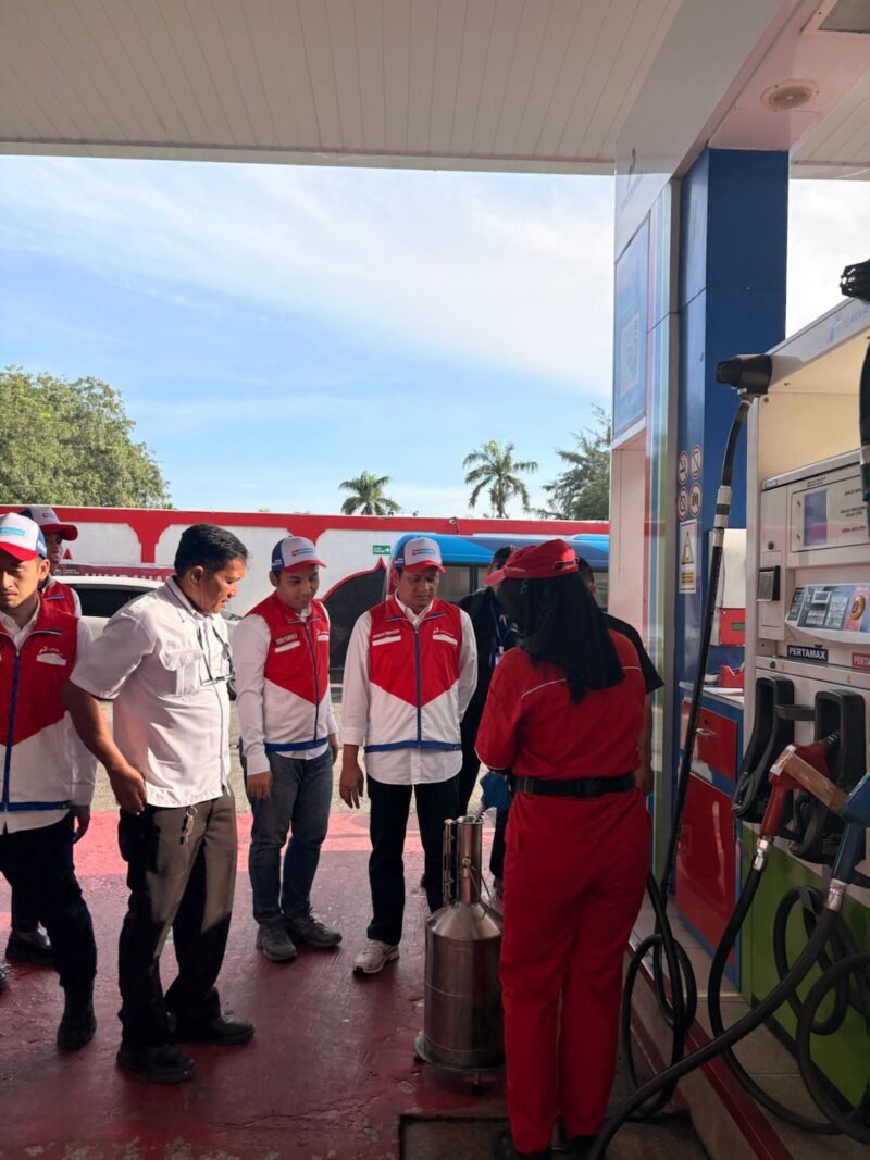 PT Pertamina Patra Niaga Sumbagut gandeng Pemko Banda Aceh melalui UPTD Metrologi Legal untuk menyidak SPBU dan pangkalan LPG 3 kilogram. Foto: Istimewa
