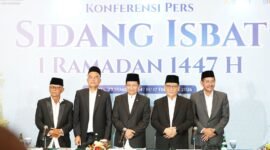Pemerintah melalui Kementerian Agama menetapkan 1 Ramadan 1447 Hijriah jatuh pada Kamis, 19 Februari 2026, keputusan diumumkan dalam konferensi pers usai sidang isbat di Jakarta, Selasa (17/2/2026). Foto: Humas Kemenag RI