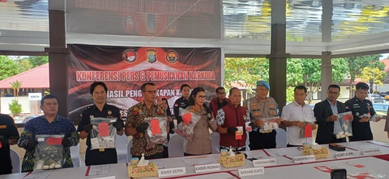 Kabid Humas Polda Kepri Kombes Pol Nona Pricillia, di Mapolda Kepri, Nongsa, Kota Batam, Kamis (12/2/2026).