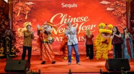 Director & Chief Agency Officer Sequis Life Edisjah kiri) yang hadir dalam acara customer
gathering nasabah Sequis Life di Batam (27/2/2026). Foto: Istimewa
