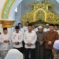 Gubernur Kepulauan Riau Ansar Ahmad menghadiri Haul Syekh Khalifah Syihabuddin bin Maulana Syekh Muhammad Arsyad Al-Banjari di Masjid Raya Sultan Riau, Pulau Penyengat, Tanjungpinang, Rabu (11/2/2026). Foto: Diskominfo Kepri