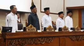 Rapat paripurna laporan Pansus pembahasan Ranperda Penyelenggaran Administrasi Kependudukan sekaligus Pengambilan Keputusan, Rabu (18/2/2026) di ruang utama DPRD Kota Batam. Foto: Humas Sekwan Kota Batam
