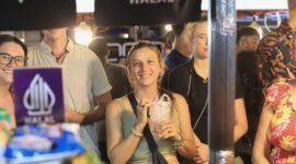 Sejumlah Wisman berkunjung ke pusat penjualan produk UMKM di Jalan Merdeka Tanjungpinang Oktober 2025 lalu. Foto: Dispar Kepri