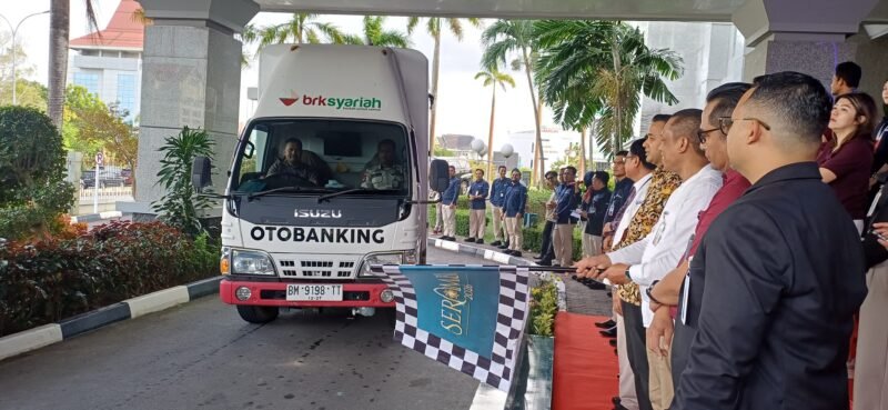 Bank Indonesia Kepulauan Riau melepaskan mobil kas keliling giat SERAMBI 2026 di Kantor BI Kepri, waktu lalu.