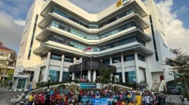 Batam Folding Bike (BFB) berkolaborasi dengan PT PLN Batam menggelar gowes bersama bertema Ride For A Bright Future, Minggu (1/2/2026). Foto; Istimewa