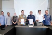 Penandatangani Tie-in Agreement (TIA) proyek West Natuna Transportation System (WNTS) Pemping bersama operator WNTS dan SKK Migas. Foto: Istimewa