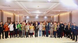 Rakerwil dan melantik pengurus Persekutuan Gereja-Gereja dan Lembaga-Lembaga Injil Indonesia (PGLII) di Golden Prawn, Senin (16/2/2026). Foto: Humas Diskominfo Batam