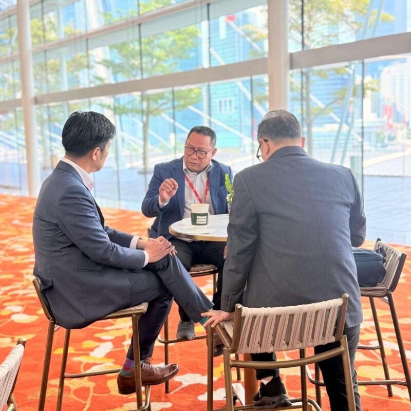Anggota/Deputi Bidang Investasi dan Pengusahaan BP Batam, Fary Djemy Francis, menyampaikan hal tersebut saat menghadiri SMF Manufacturing Day Summit 2026 di Marina Bay Sands, Singapura. Foto: Istimewa