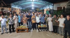 Ratusan warga RW 29 Botania Garden, Kelurahan Belian, Kecamatan Batam Kota, memadati acara silaturahmi dan serah terima Ketua RW, Minggu (15/2/2026). Foto: Istimewa