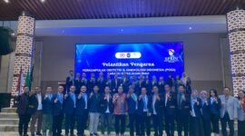 dr. Dino Gagah Prihadianto, SpOG, M.Kes resmi dilantik sebagai Ketua POGI Cabang Kepri periode 2025–2028, di Wyndham Hotel Batam, Selasa (17/2/2026). Foto: Istimewa