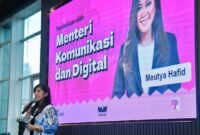 Menkomdigi Meutya Hafid menyampaikan sambutan dalam Pemutaran dan Diskusi Film 3 Wajah Rohanna Koeddoes di Kantor IDN, Kuningan Barat, Jakarta Selatan, Jumat (6/2/2026). Foto: Komdigi