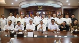 Kepala BP Batam Amsakar Achmad menerima kunjungan silaturahmi dan audiensi pengurus baru KADIN Batam dan KADIN Kepri, Selasa sore (27/1/2026). Foto: Istimewa